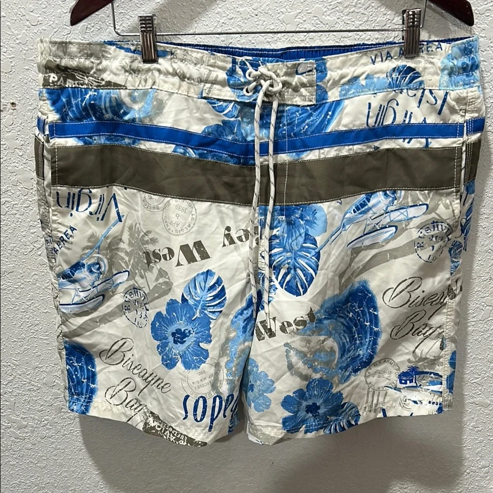 ⏰Caribbean Joe Blue and White Board Shorts Tropical Floral Design size XXL GUC
